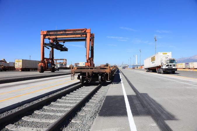 BNSF San Bernardino Intermodal Facility  BNSF San Bernardino Intermodal Facility